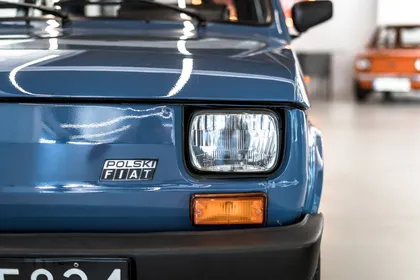 Fiat 126p detailed